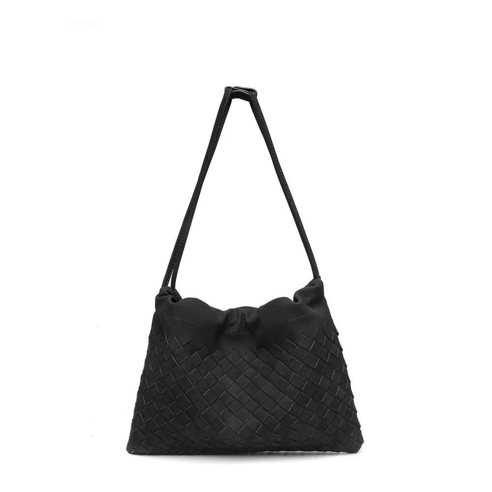 Autumn Winter New High-end Matte Suede Hand-woven Single Shoulder Underarm Cloud Fashion Handheld Lucky Bag