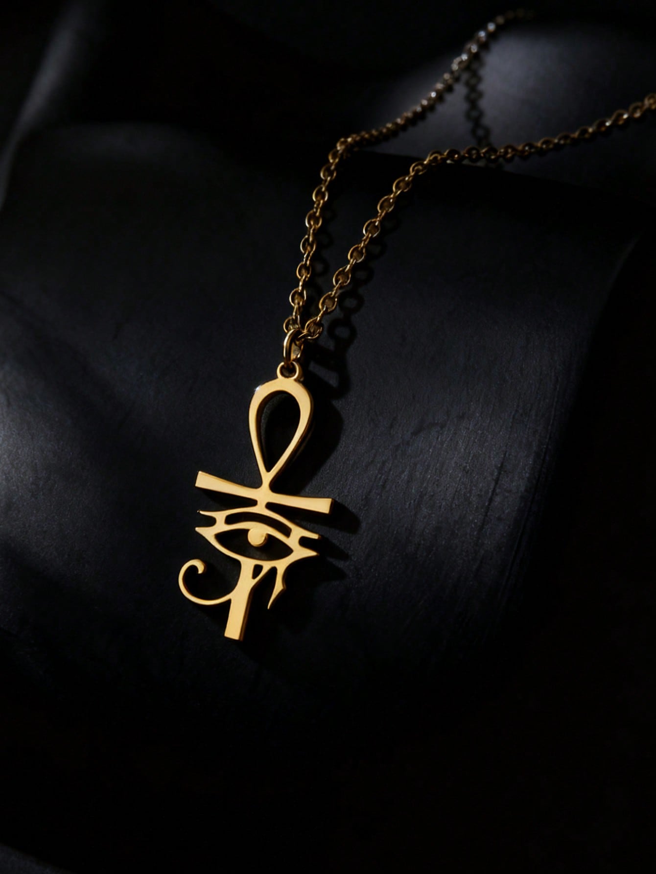 Eye Of Horus Pendant Necklaces For Men Women 18K Stainless Steel Necklace Ancient Egyptian Cross Charm Men's Jewelry Accessory Women Daily Party Wear Birthday Gifts