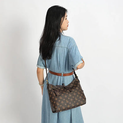 designer bag light luxury genuine leather New large capacity tote bag for commuting casual fashion vintage printed armpit bag