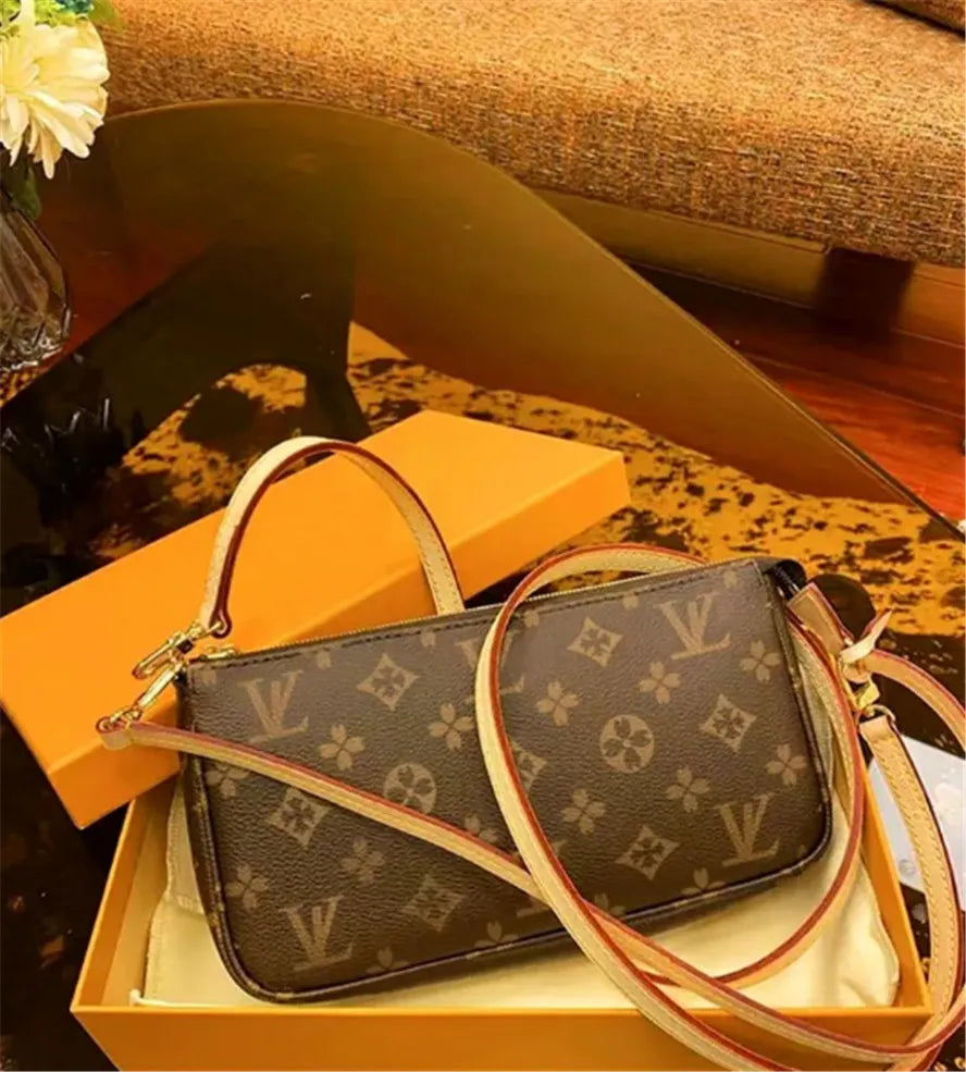 New Leathers Colorful Flower Pillow Travel Bag Women Leather Designer Speedyss classics presbyopia Shoulder Bags Crossbody handbags Totes pouch purse